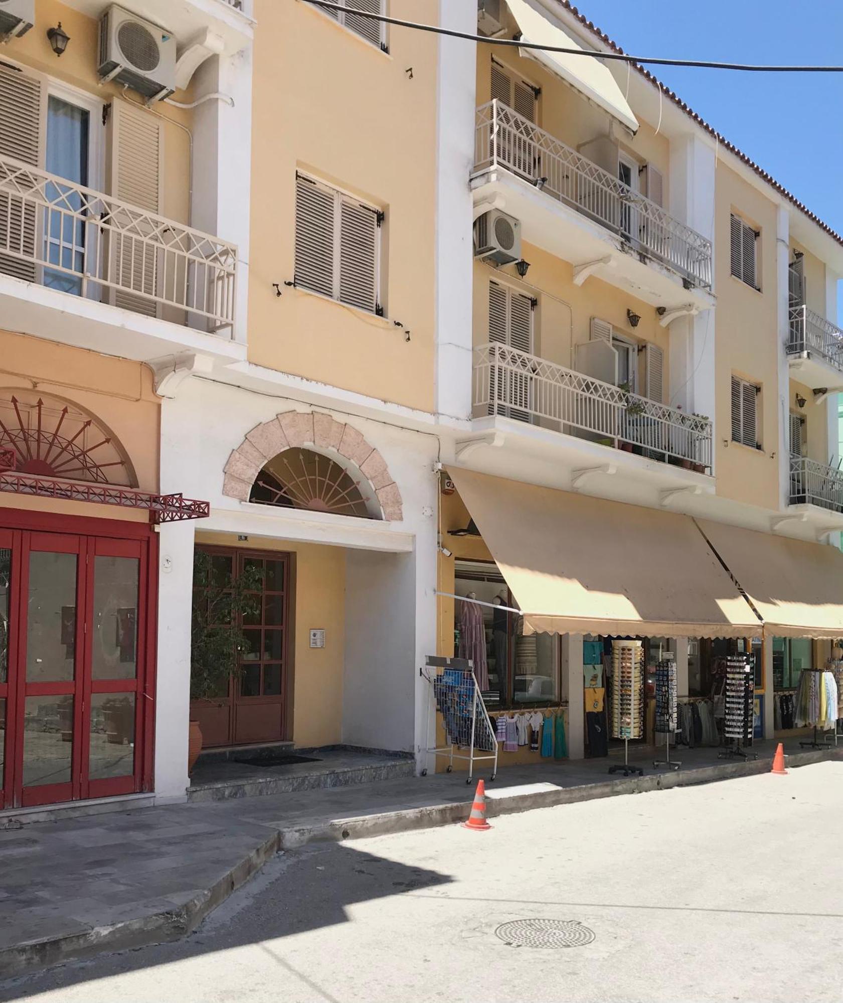 Old Town Apartment Next To Seafront Promenade ナフプリオ エクステリア 写真